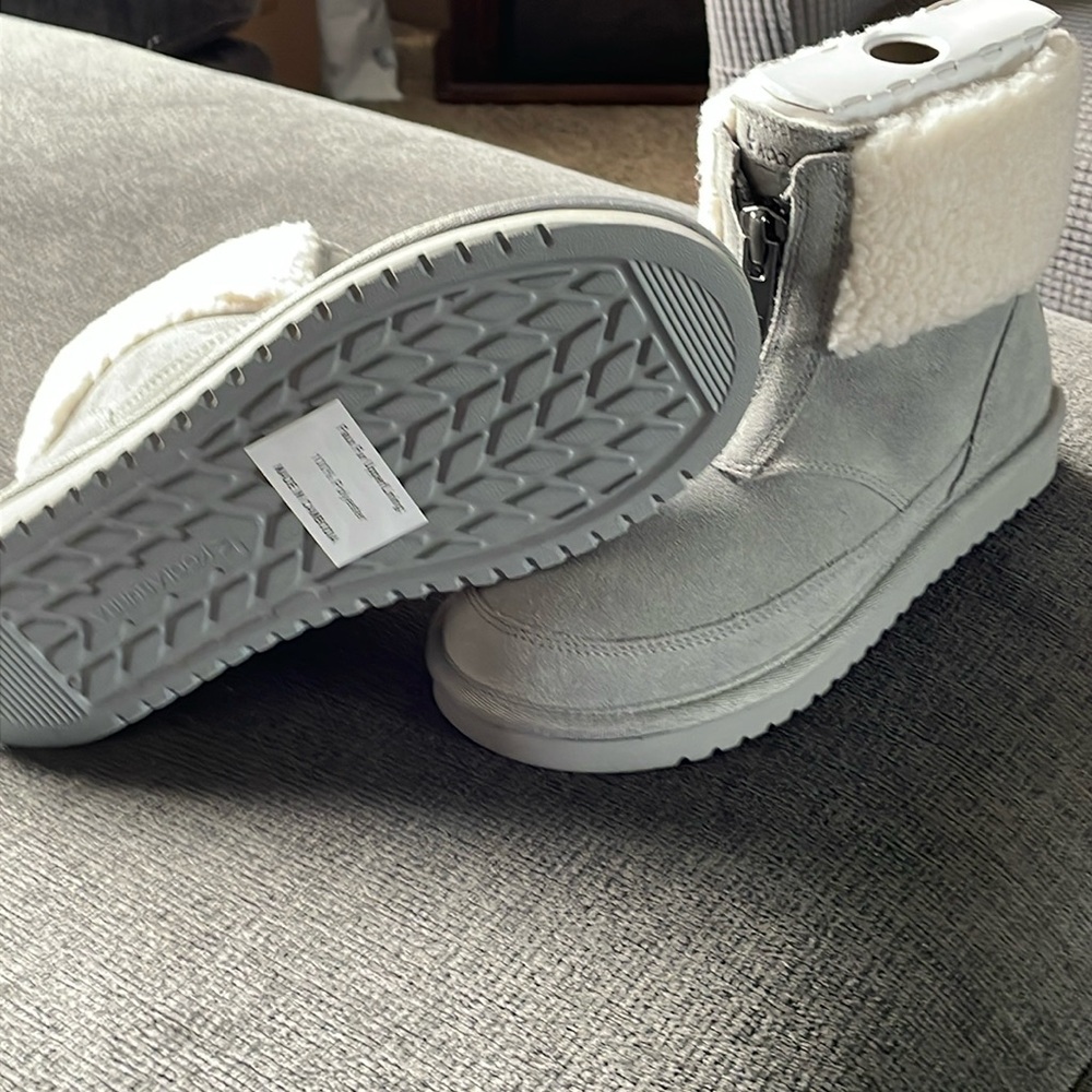 Koolaburra by UGG MINI BOOTS